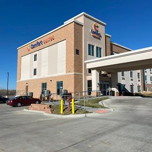 Comfort Suites West Omaha